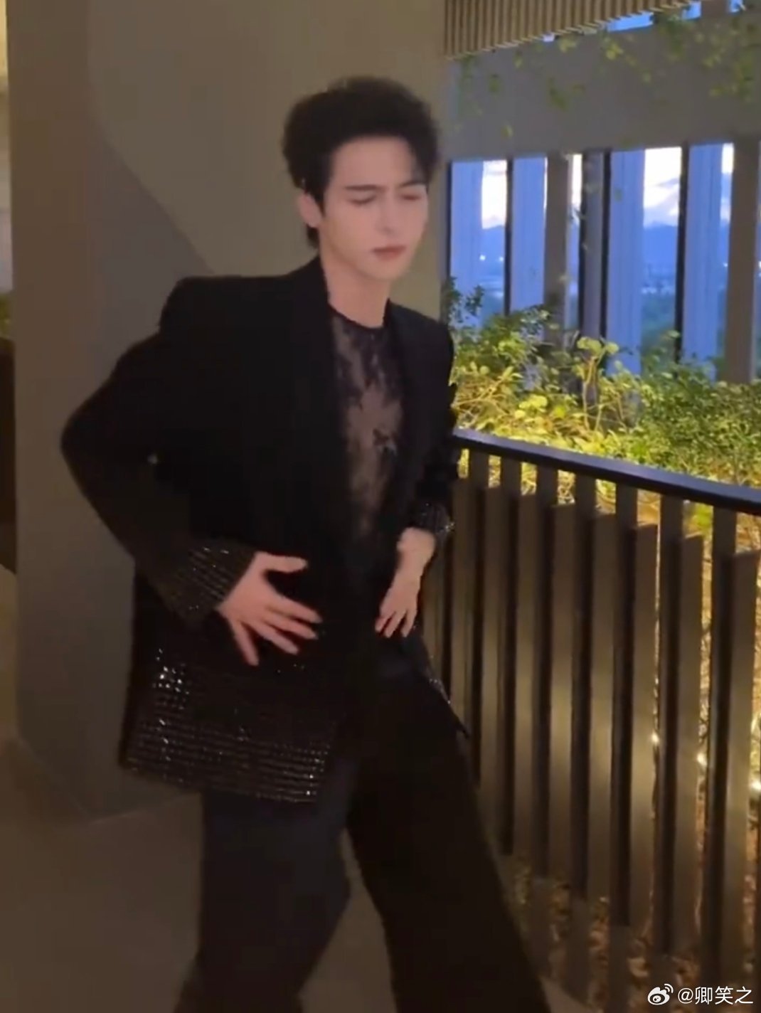 蒲熠星真干一行行一行当别人还在寻找方向时，他已跨越多个赛道并留下深刻印记。每一重