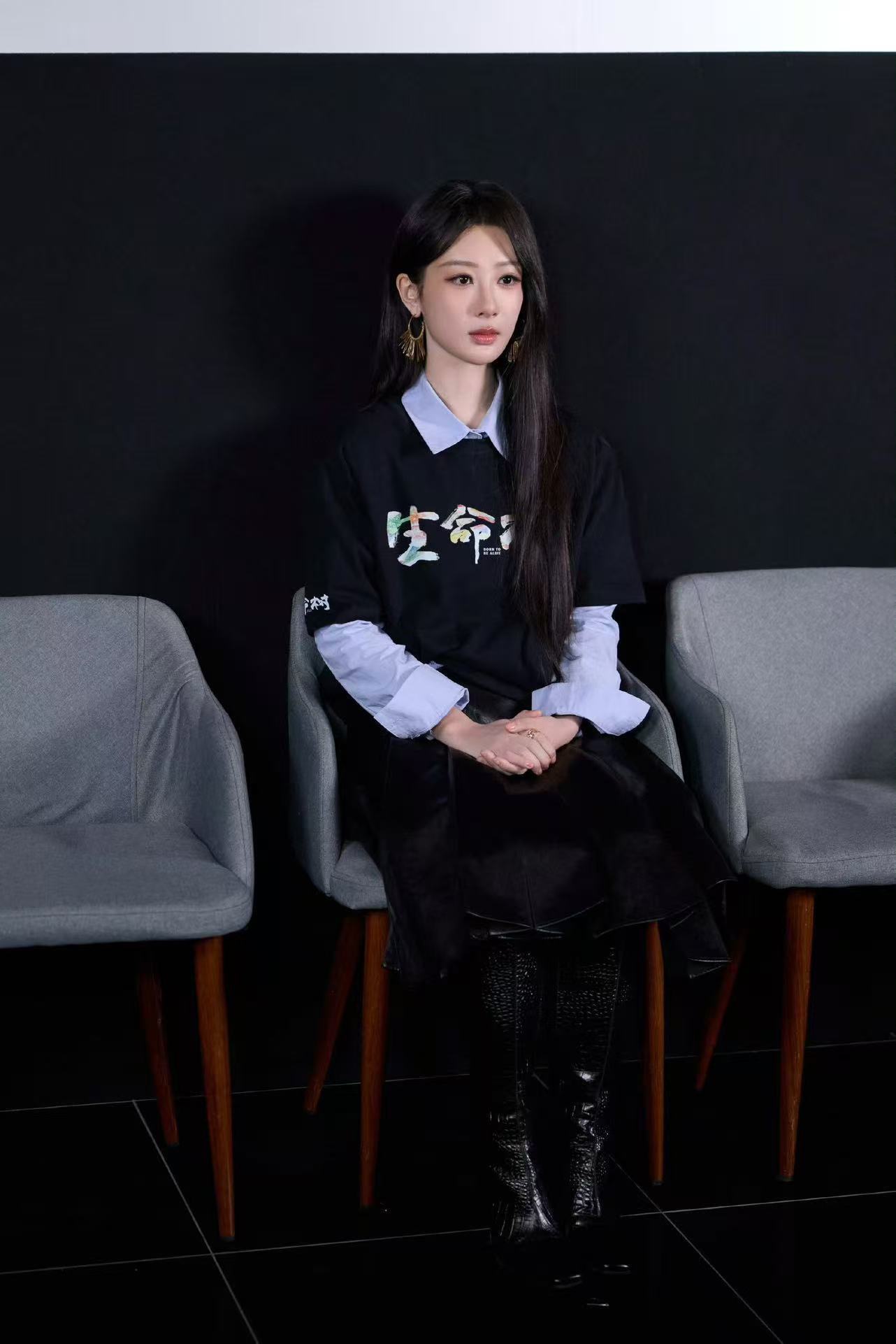 杨紫笑容明媚扛剧的杨紫 扛剧的杨紫，杨紫笑容明媚，发布会现场状态满分元气啊，生命