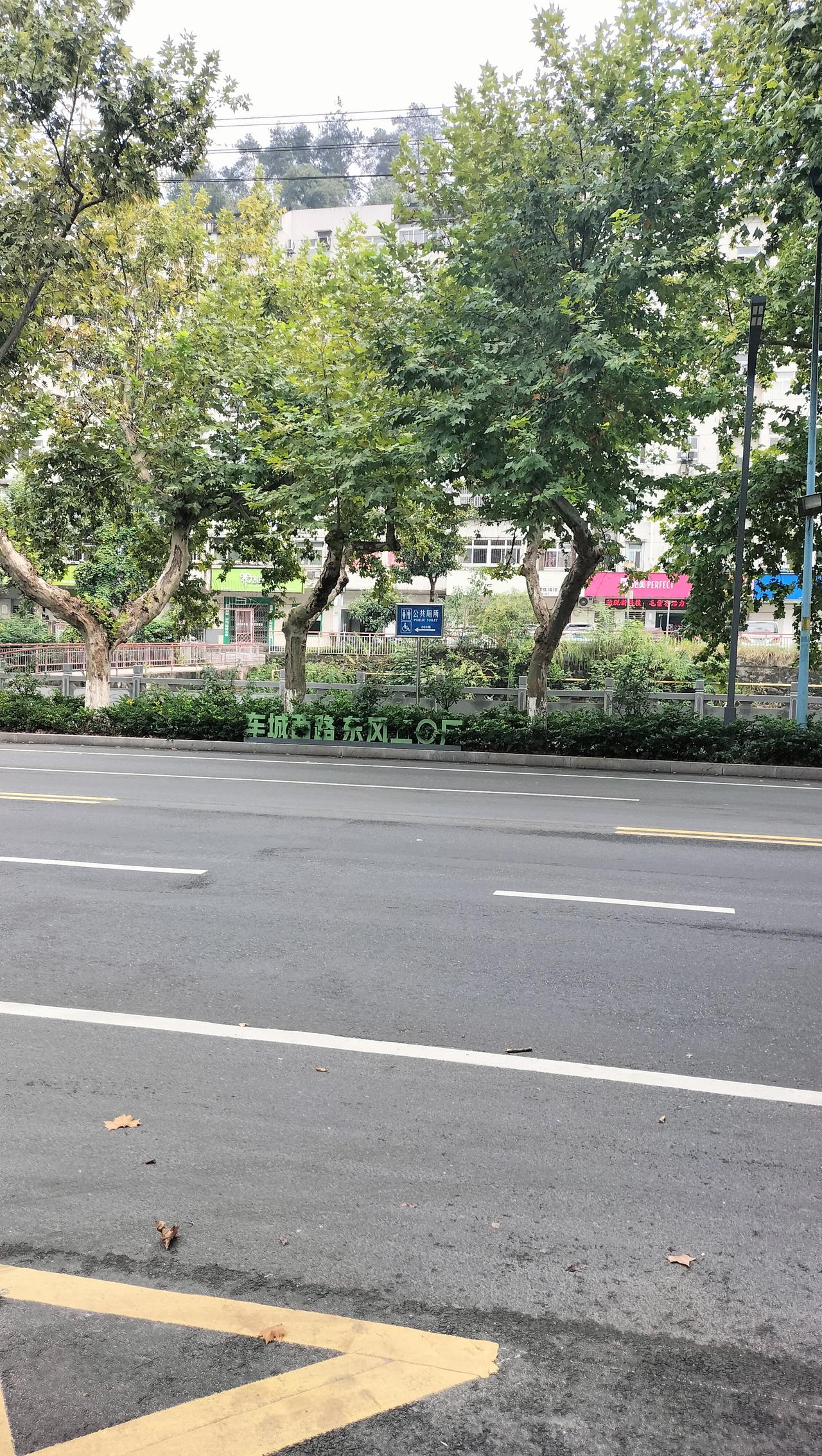 走亲戚随礼钱给多少合适？不管多亲多近，对方一分不回礼，你心里不会难受，这个数目就