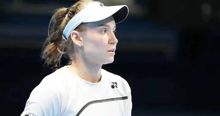 头号种子莱巴金娜因伤退出WTA500东京站 费尔南德斯晋级四强