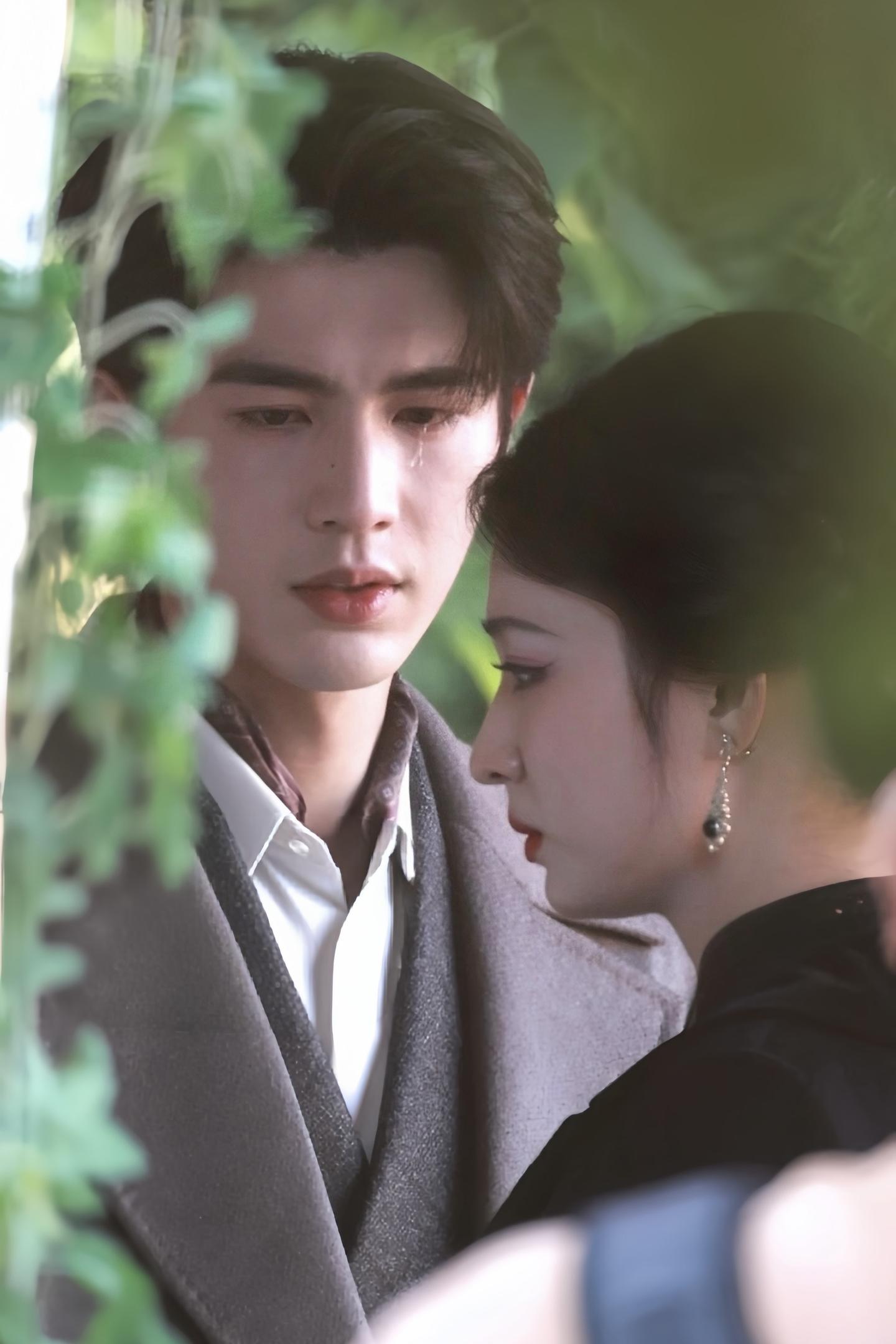 “嫁给大哥，仅仅是为了报复我吗”