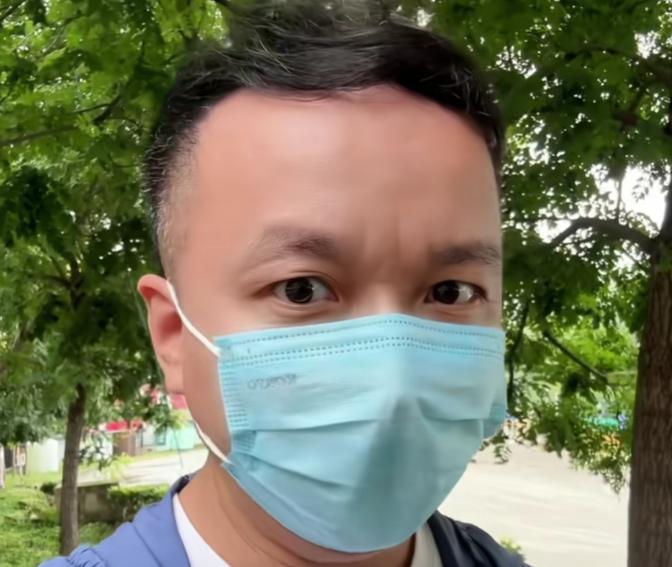 上官正义又立功了。原来，上官正义举报的河南邓州废品站残障人员是逃犯，这个逃犯年龄