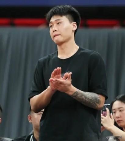 今晚CBA季后赛1/4决赛G3，新疆伊力特将奔赴客场对阵广州龙狮。此前新疆已取得