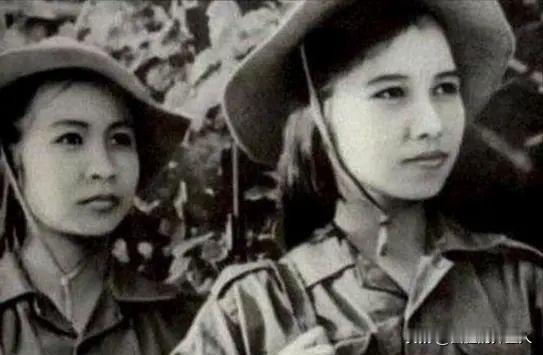 1979年，黄干宗被两个越南女兵抓走，他已经做好赴死的准备，谁知她们却说：“我们