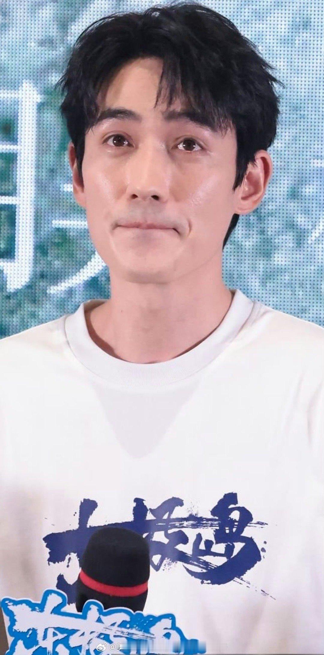 朱一龙、吴磊电影活动生图🈶来看看两位状态怎么样 ​​​