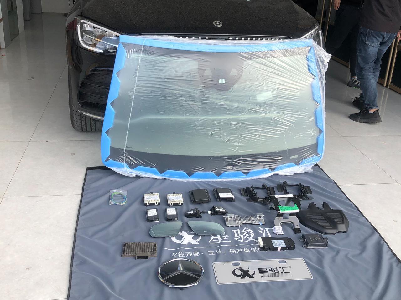22款奔驰GLC260L升级23p智能辅助驾驶系统
智能驾驶的功能有很多，其中主