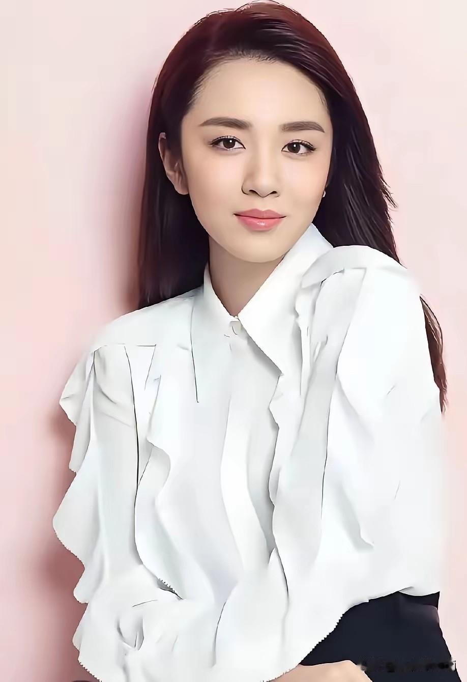王晓晨说，我除了我的角色之外，除了要去做的工作之外，很不喜欢我的生活被曝光。很不