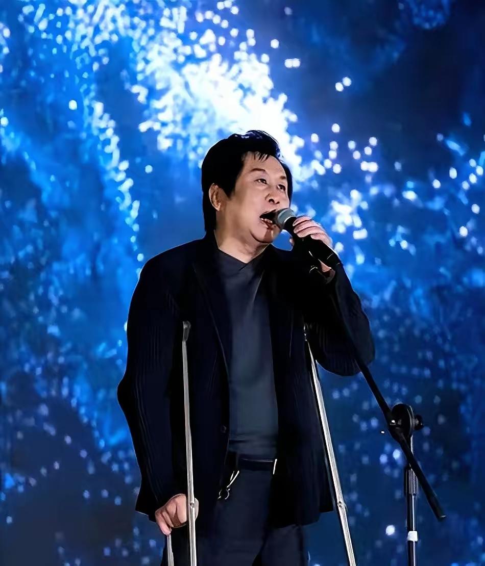 《水手》歌曲原唱郑智化在大陆巡回演唱在即，汤家凤教授却发话了，话里话外全是在深圳