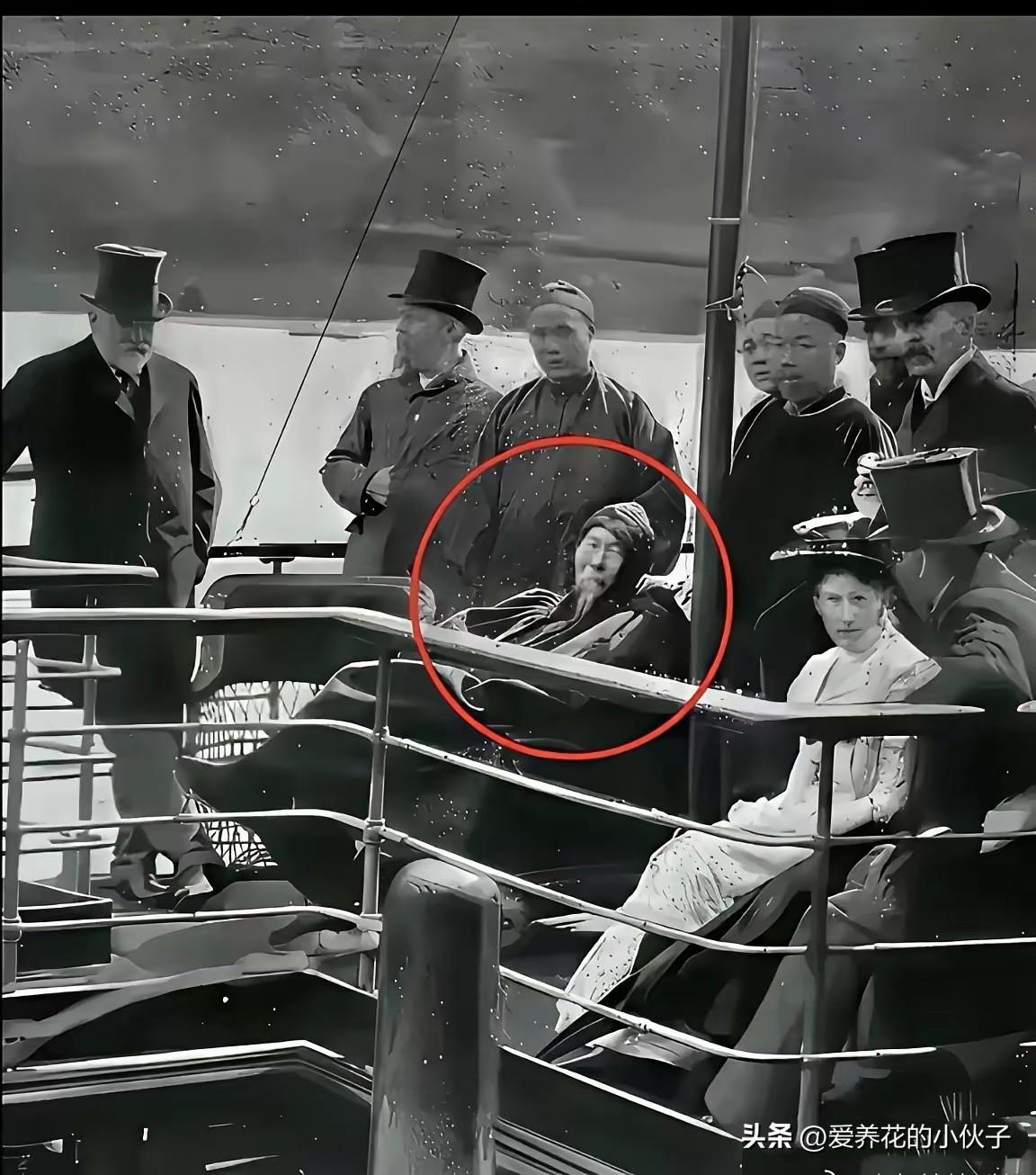 这是一张真实的老照片影像！

这张老照片拍摄于1896年，也就是光绪二十二年，一