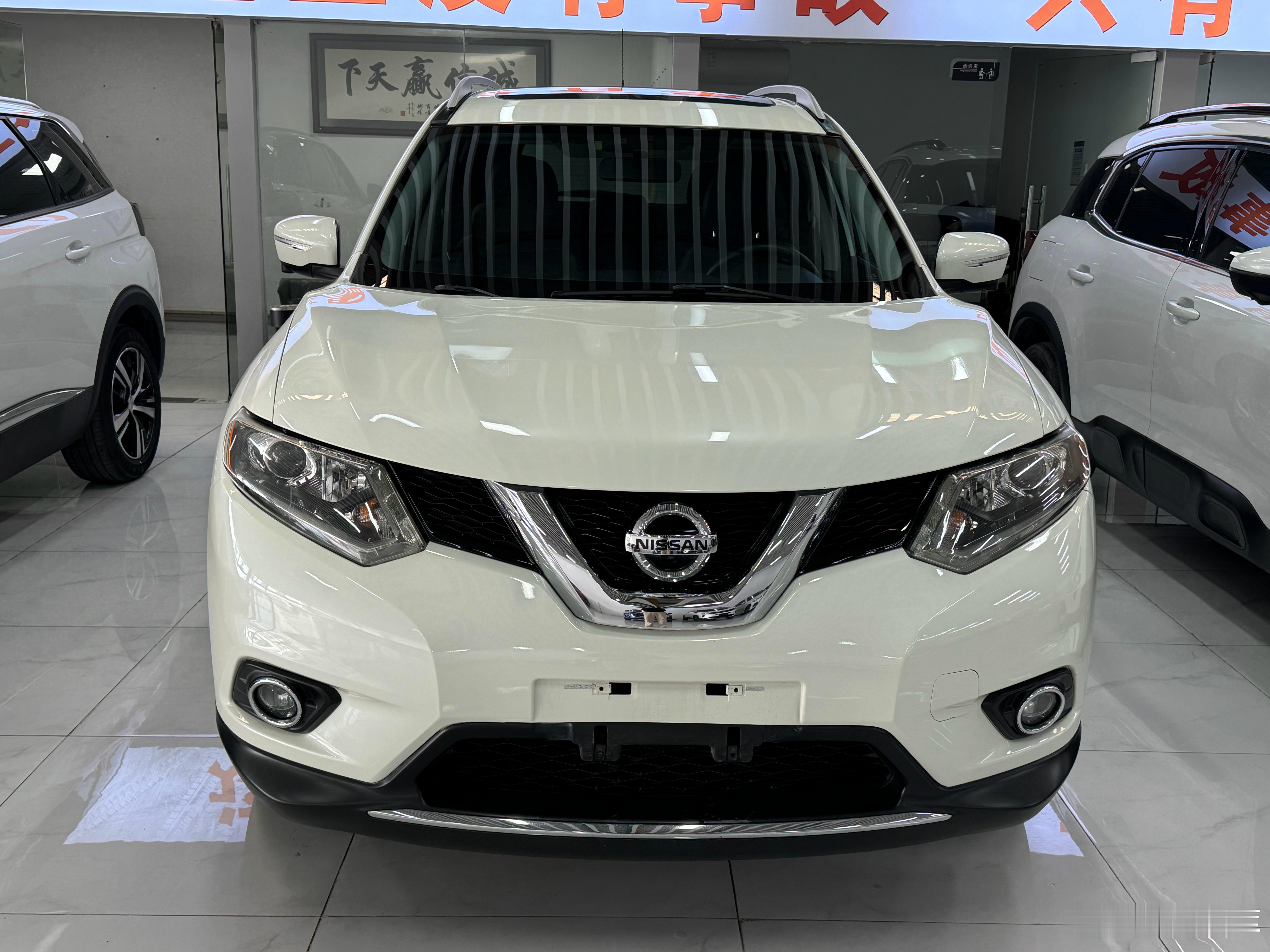 今天再卖三台小白最近小车周转的特别快压根不够卖 哈哈哈你们只要有精品 小公里汽车