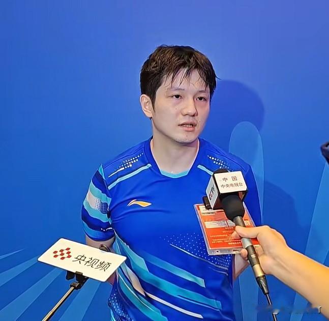 樊振东接受采访：盛赞王楚钦
樊振东说：王楚钦是国乒绝对的领军人物，面对王楚钦樊振