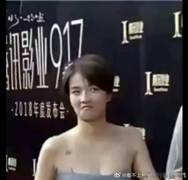 李兰迪鹿毛今天这一出自导自演给各家起了个头，下次如果鹿毛嘴自担的话记得去她姐微博