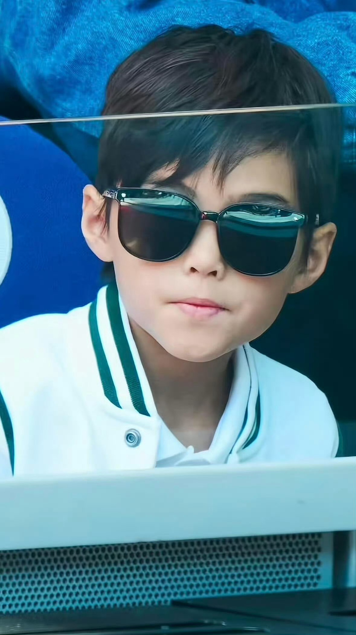 周杰伦儿子长得好像苏醒 别说你别说，这个脸型这个嘴，还真挺像的！ 