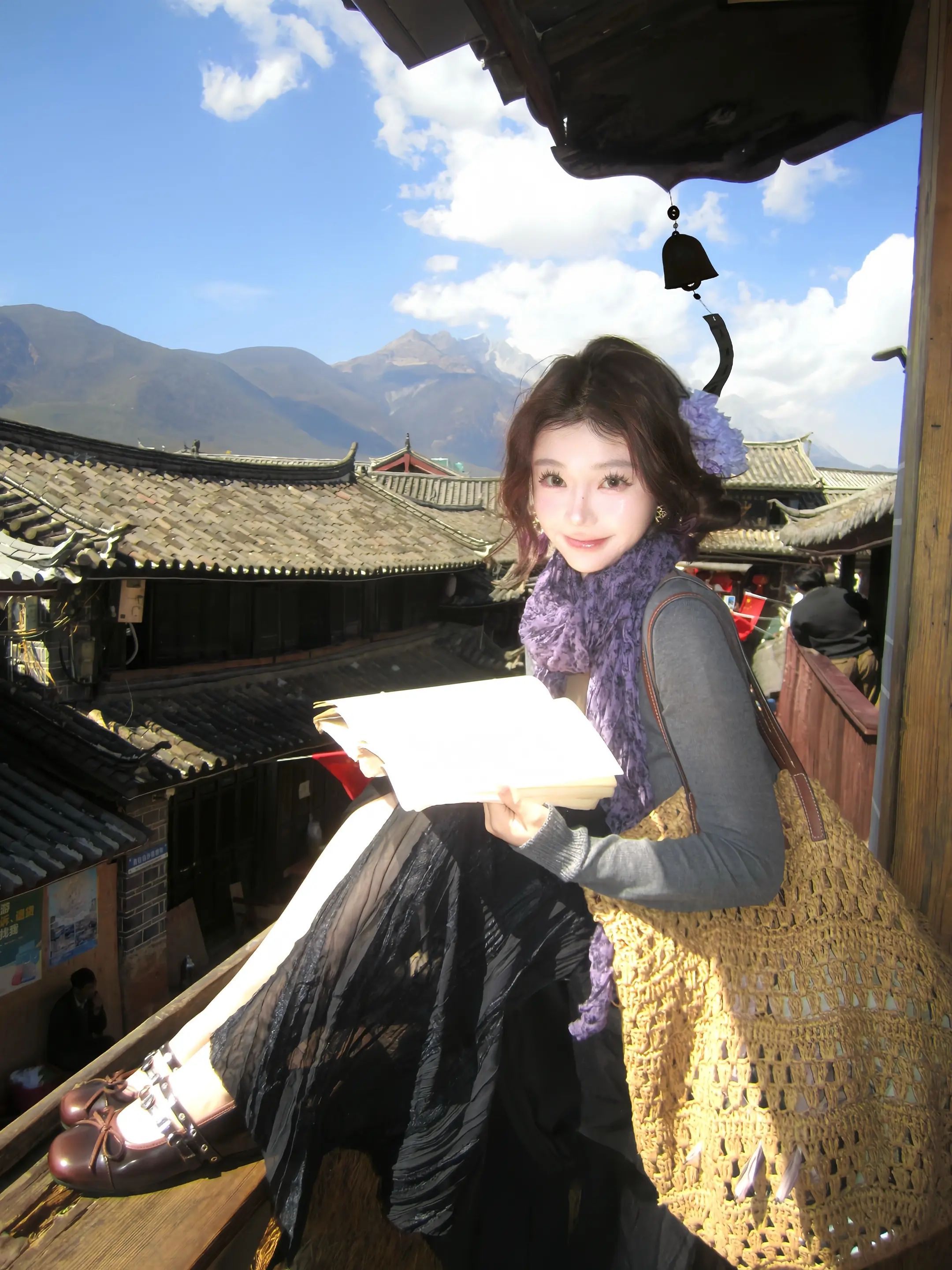 我等的不是春天 也不是雨季 而是一支与我相同的花