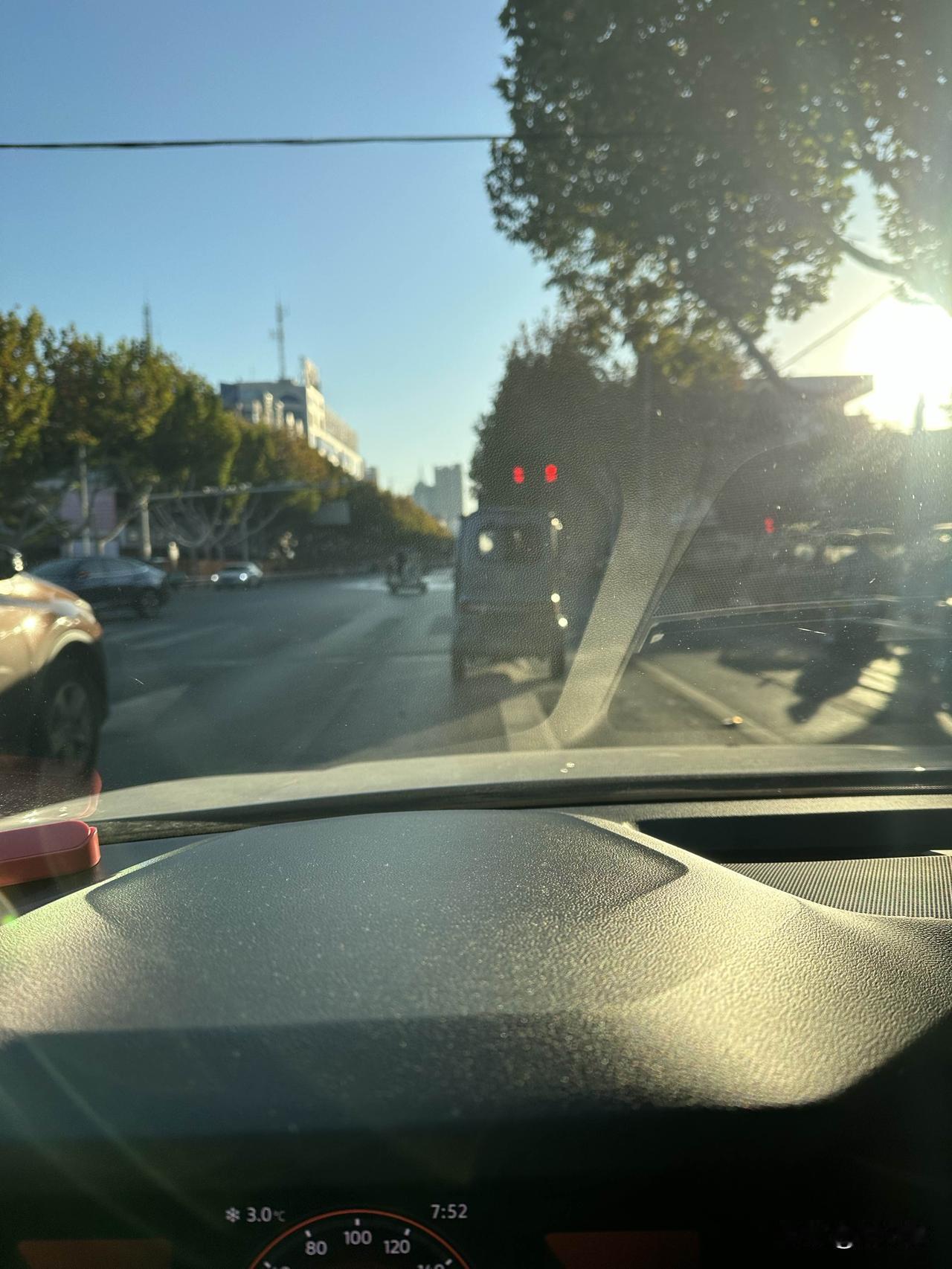 头条上“教师爷”真不少！
“教”别人起网名，
自己的网名“不入眼”！
“教”别人