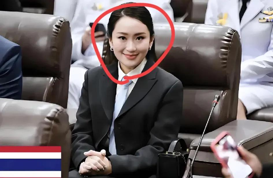 佩通坦单从长相来看，确实没有洪玛奈的妻子漂亮，但佩通坦是那种耐看的女性，初看一般