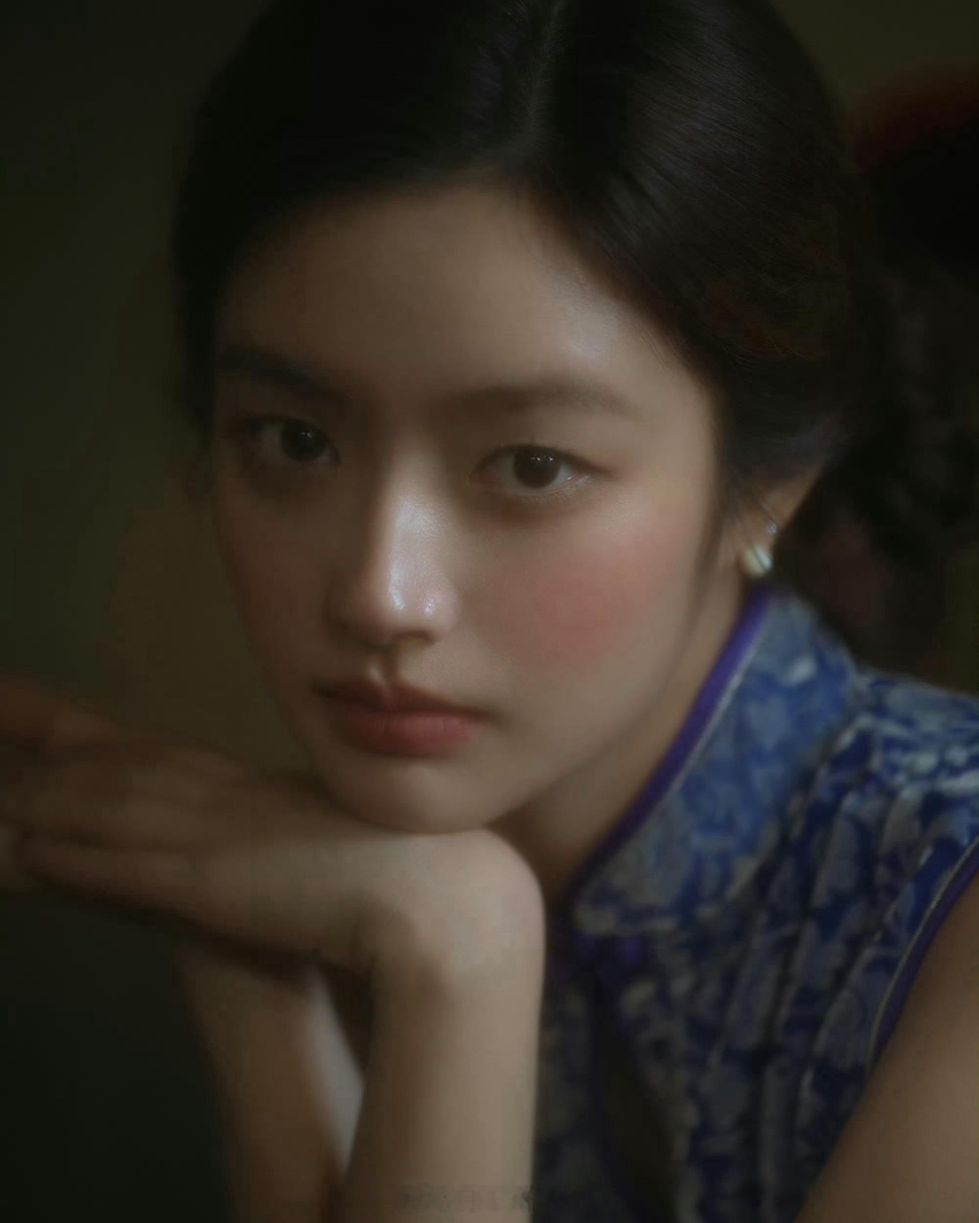 玉簟秋我比男主先爱上女主叶平君不是等待被救赎的柔弱小白花，而是主体意识极强的独立
