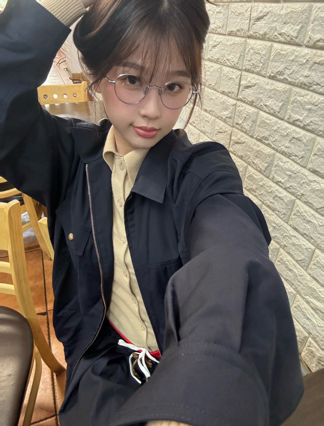 窝鱼和🍍，谁跟miumiu适配度高点… 
