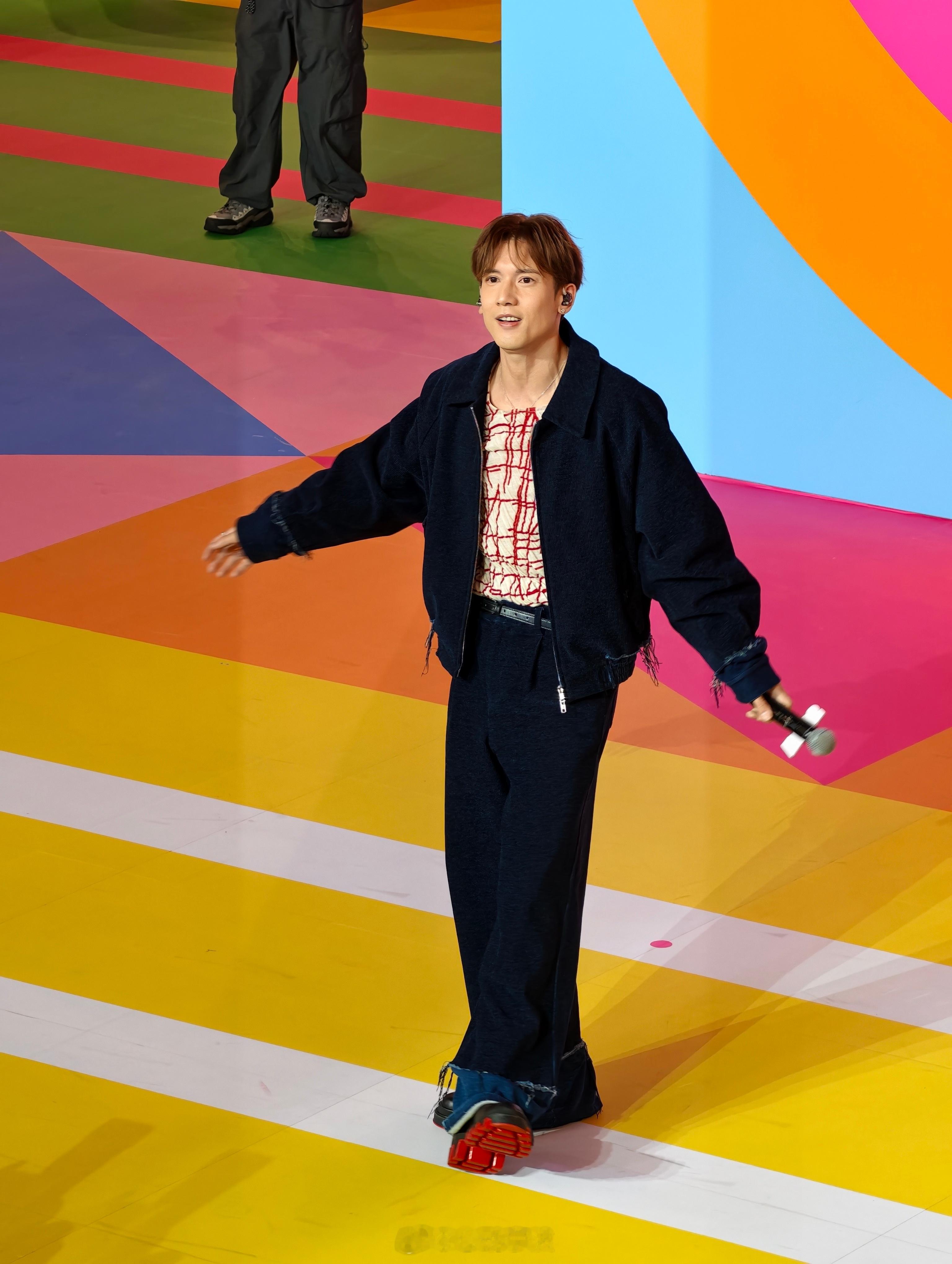 关智斌严屹宽空降宁波阪急啦 宁波阪急5周年庆·关智斌&严屹宽 空降现场～关智斌严