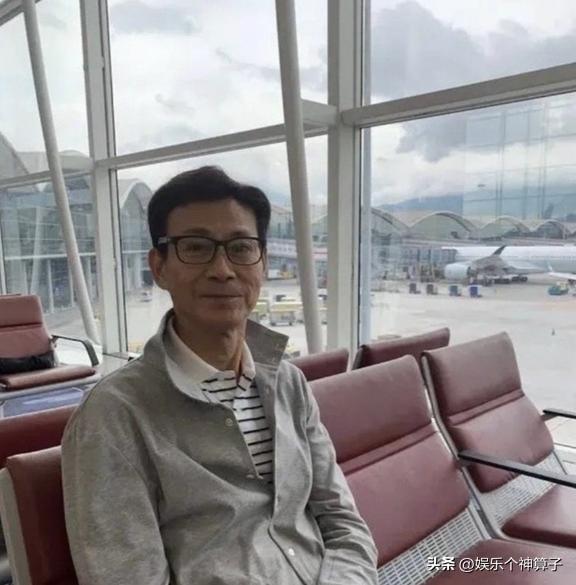 79岁“秋官”郑少秋，登上热搜！
3月25日，演员郑少秋上了热搜，这一次，不是有