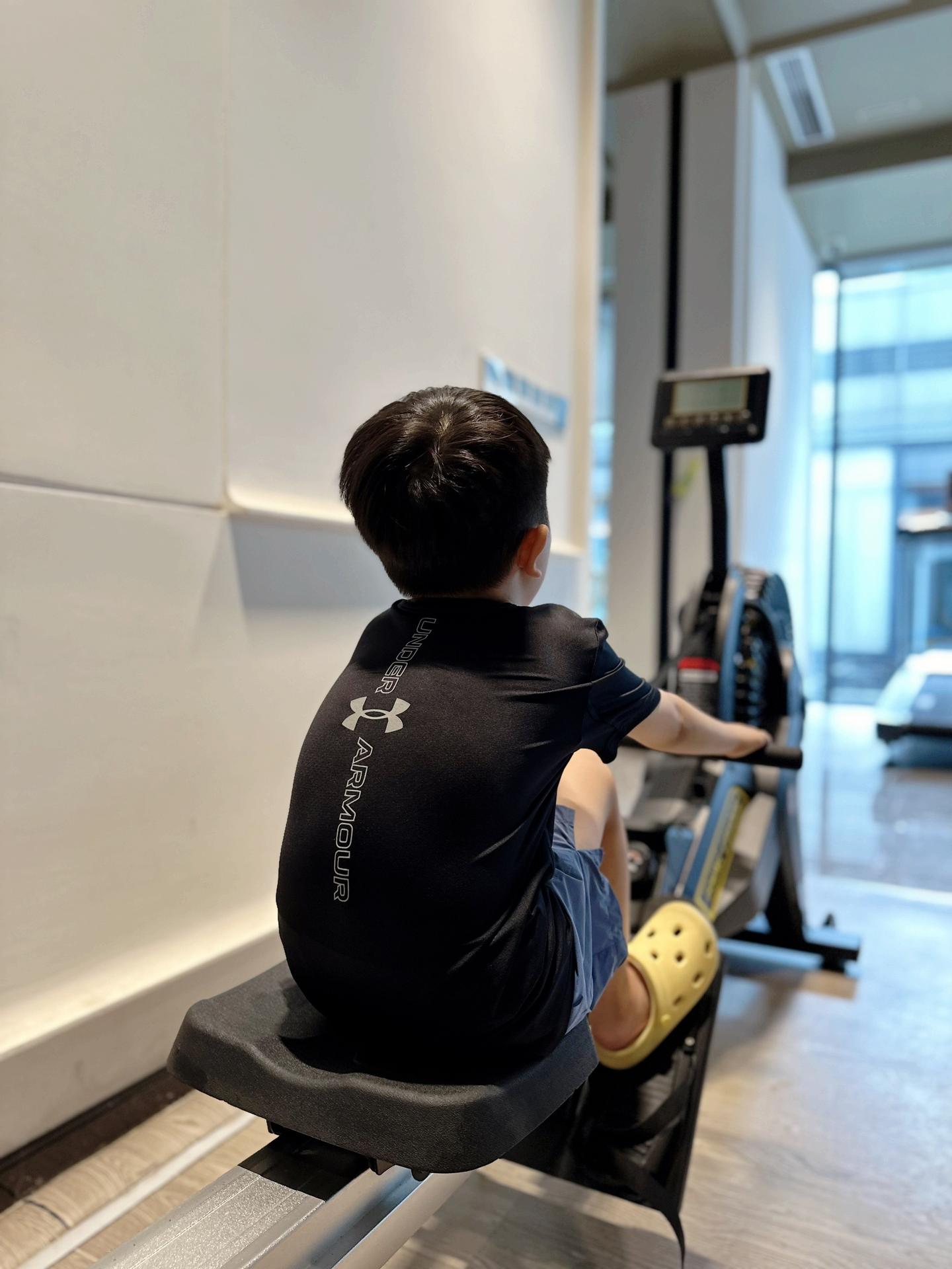 安德玛儿童速干T恤讲究品质的妈妈们赶紧去拍！！！