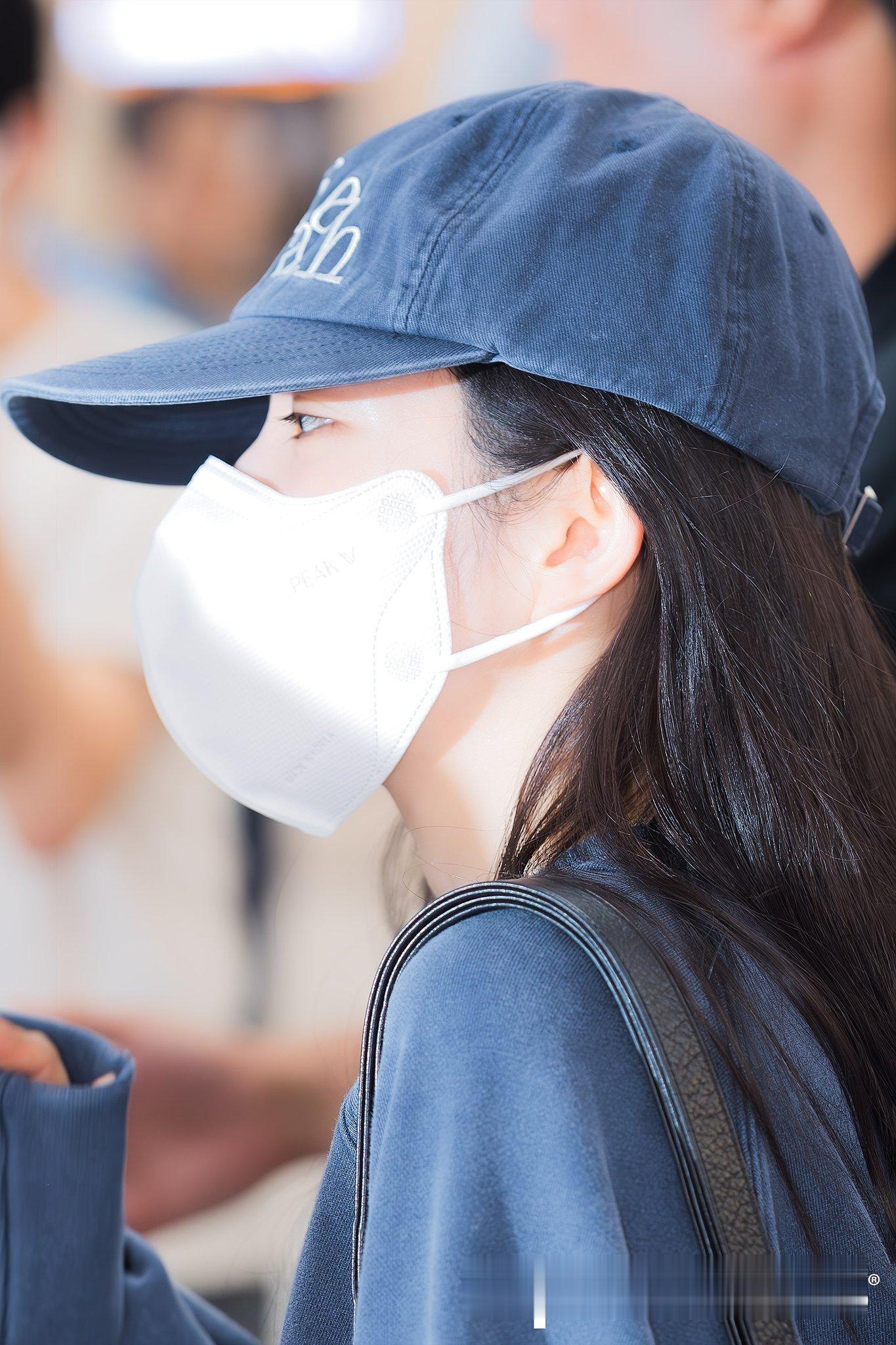 Irene🎀裴珠泫 260712 金浦机场到达 irene相关 新闻图小学生春