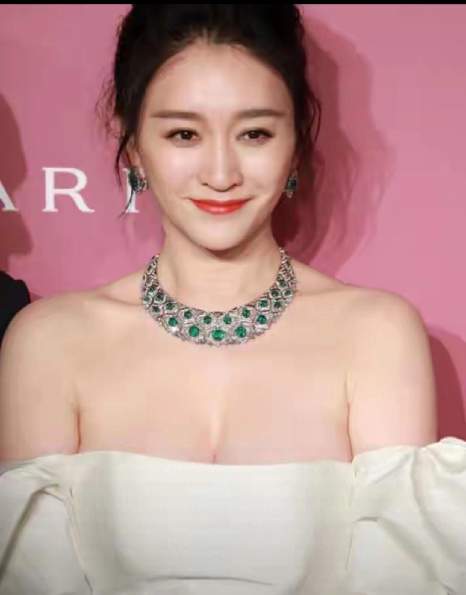 乘风2026官宣！全程直播无修音，王濛谢楠跨界加盟太炸
 
  《乘风2026》