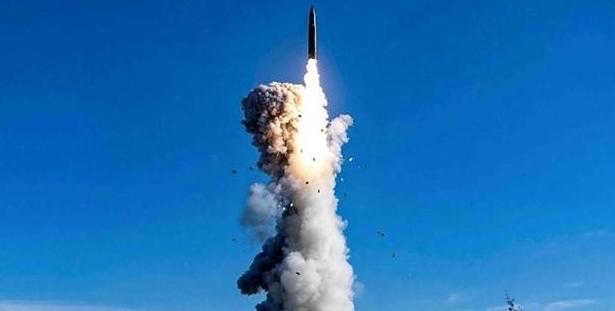 一旦发生核战，中国面对美国坚持不了1小时！”俄专家10年前提醒，中国东风-31A