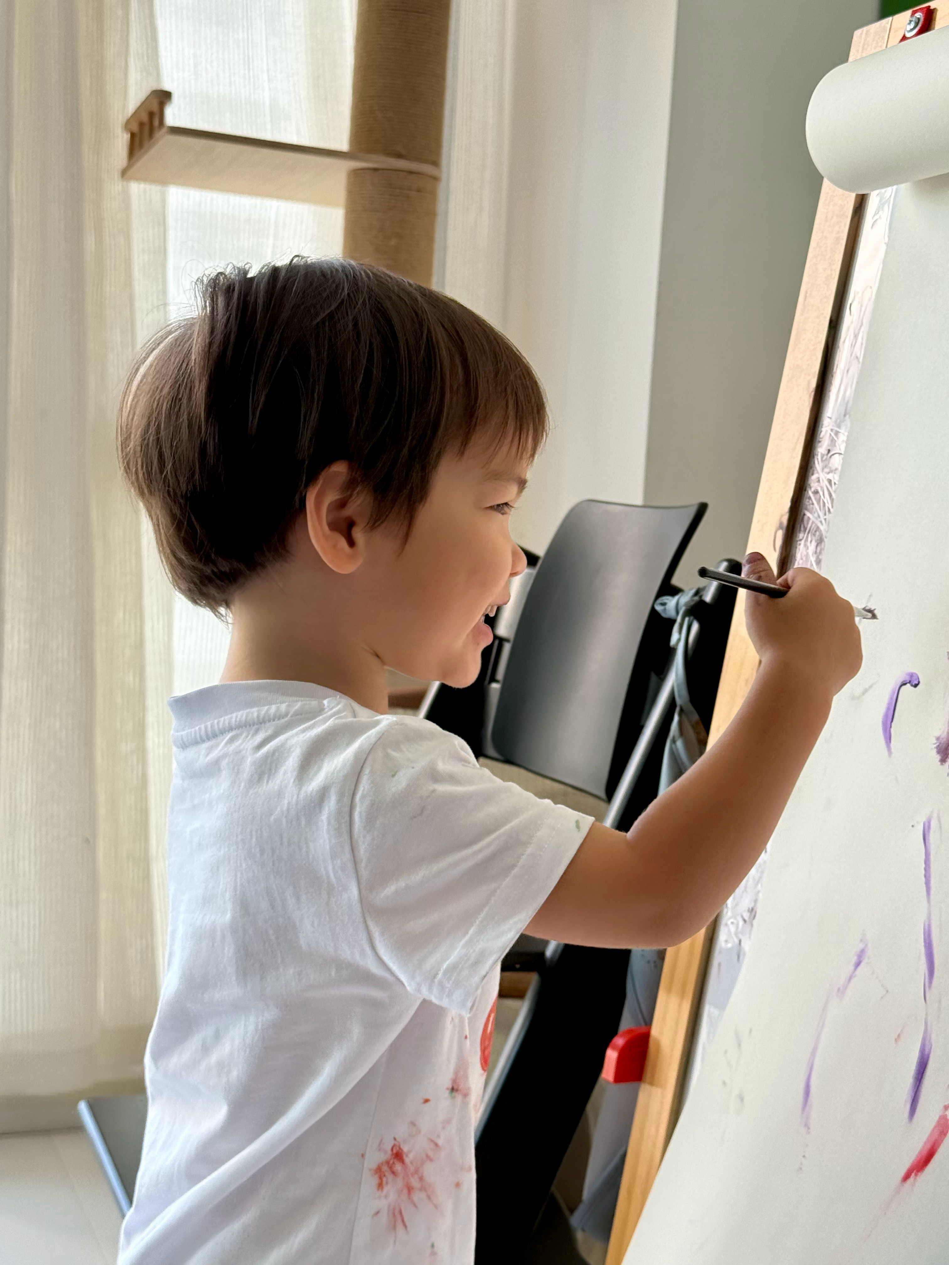 最近沉迷玩颜料。每天一睁开眼就是“我要painting ！我要painting！