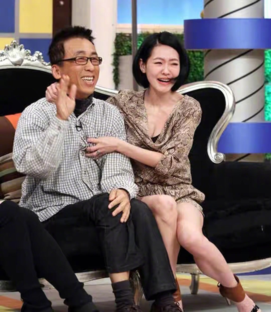台湾深绿作家苦苓表示，台湾媒体在报道世界杯季军赛时，都把季军当作第三名，但在他看