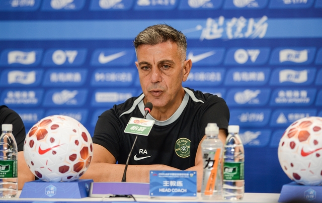 罗斯：浙江队最近遇到伤病困扰，进攻的转化率也要去提高