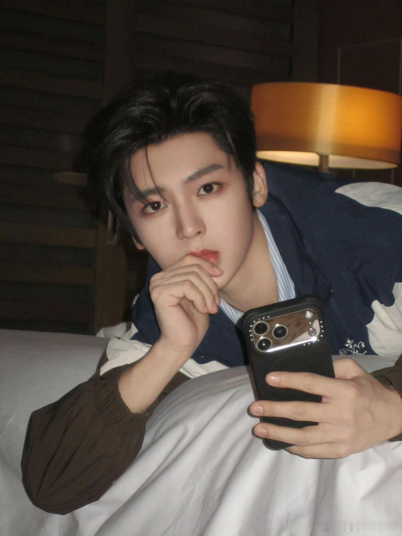 侯明昊属于我们的巡回演唱会侯明昊2026全新巡演官宣 官宣了官宣了！巡演真的官宣