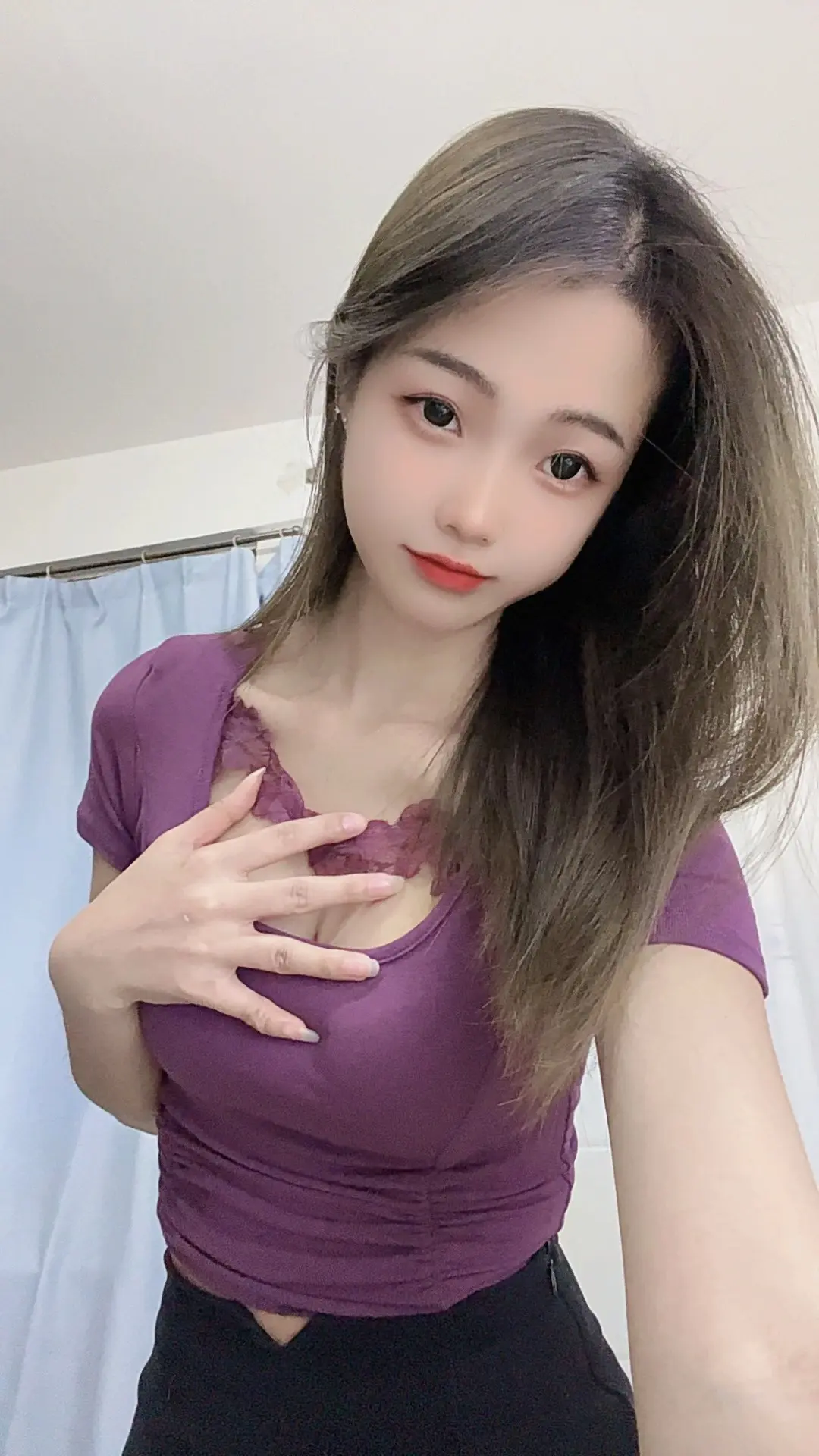 不说话都挺好，文文静静的