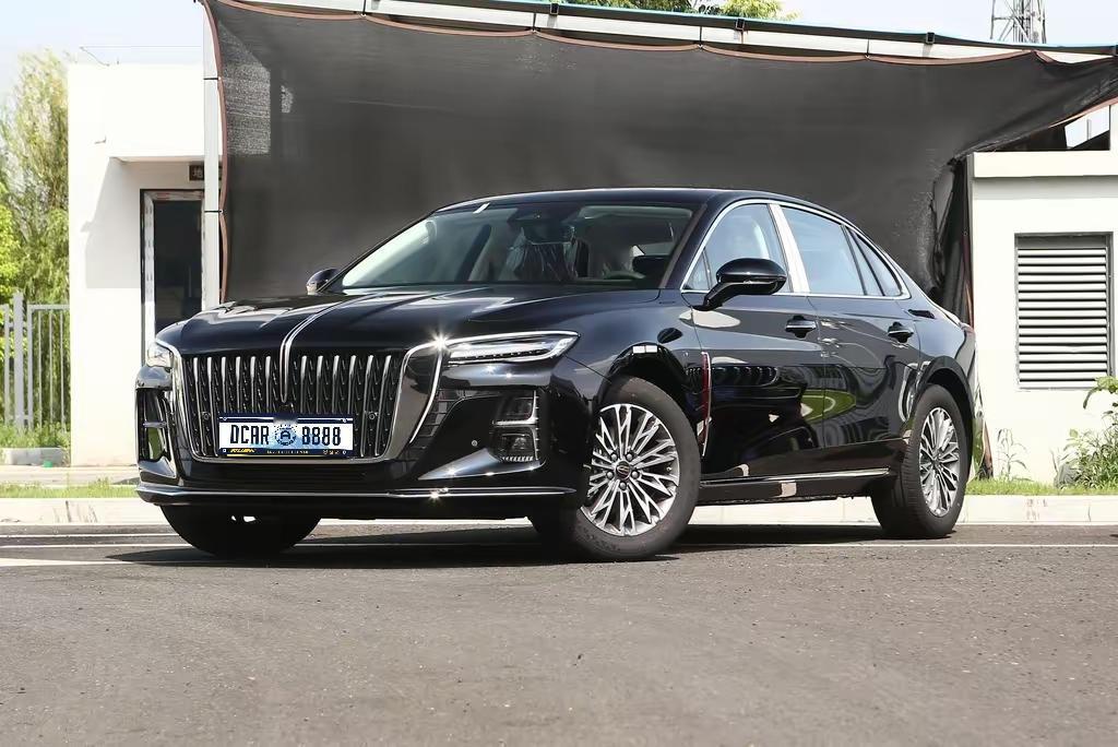 如何选二手红旗H5？这份2026年避坑指南请收好
如果你在二手车市场看到一辆红旗