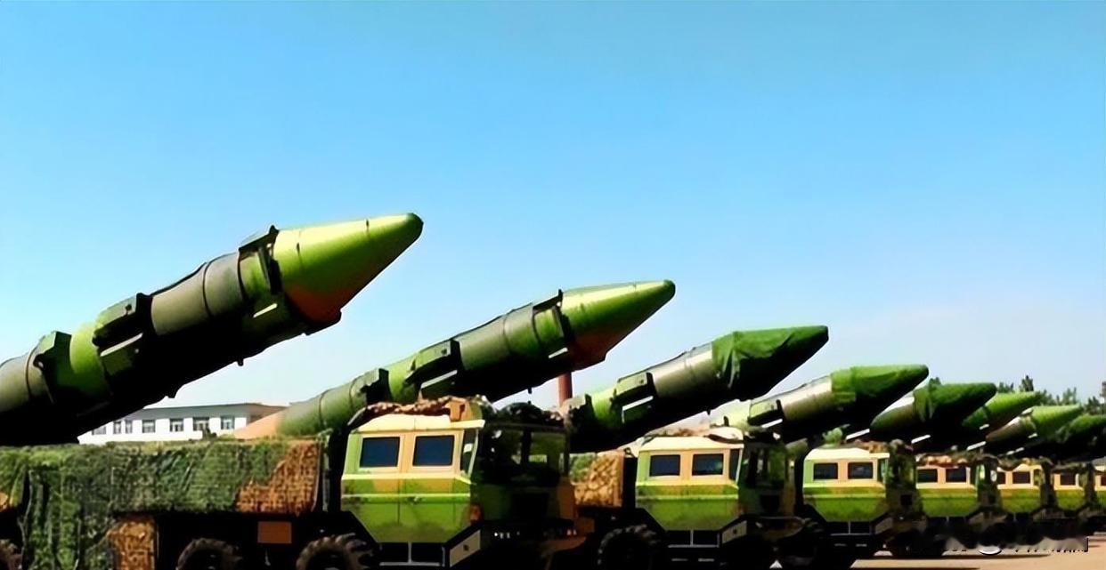 美卫星惊现东风-26“车队”，关岛防线遇难题

近期，美国商业卫星飞越中国某导弹
