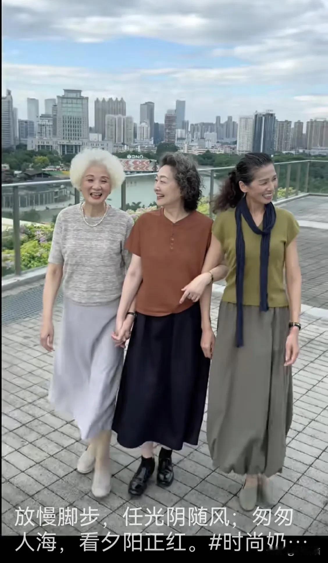 温度将要断崖式下跌。据天气预报预报，我们这里下周三开始温度断崖式下跌，下降十几度