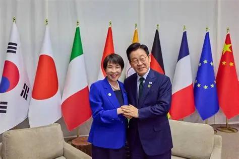李在明昨天还帮了日本一把，今天高市早苗就捅了韩国一刀？

据新华社消息，韩国外交