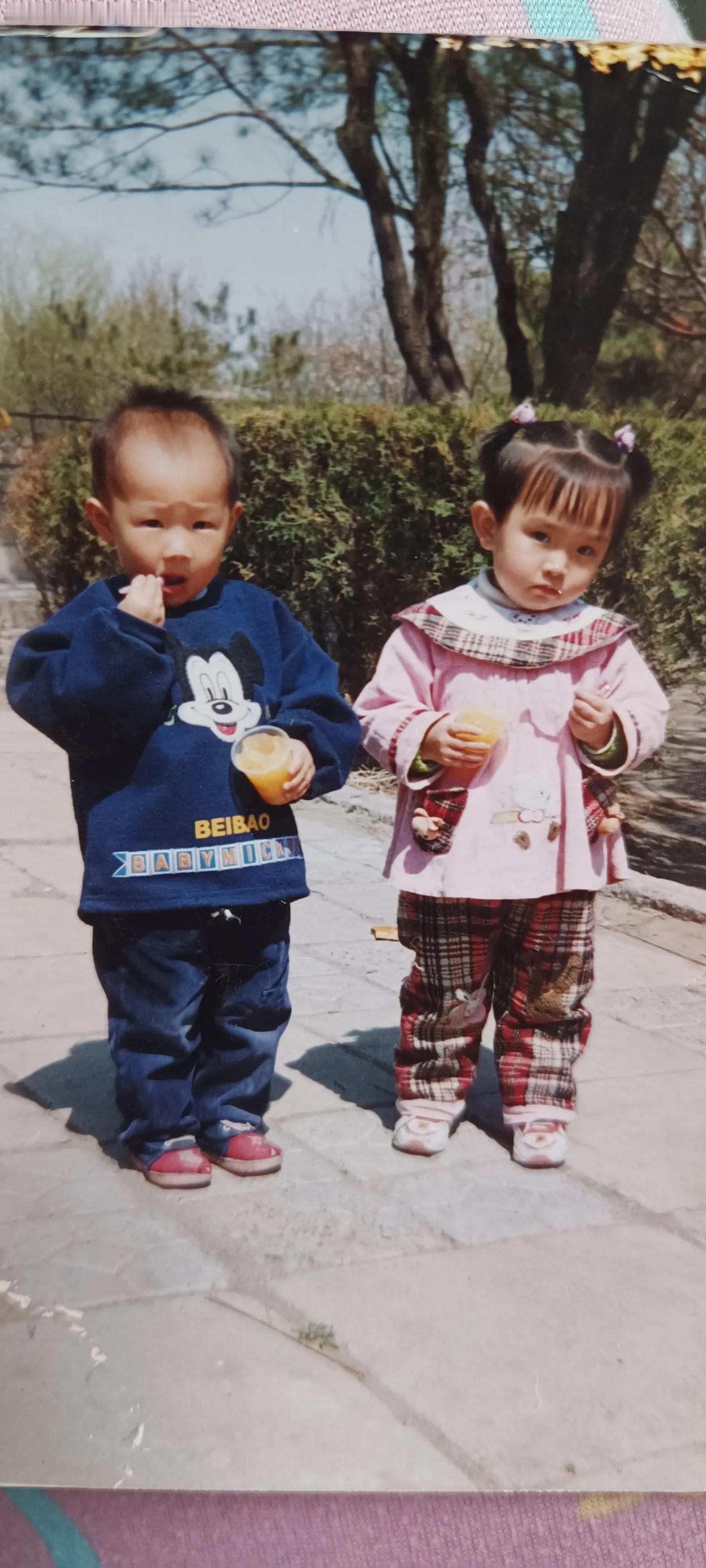 天呢！我闺女小时候这么可爱吗？长大了，不听我话了，还总气我。好怀念过往！