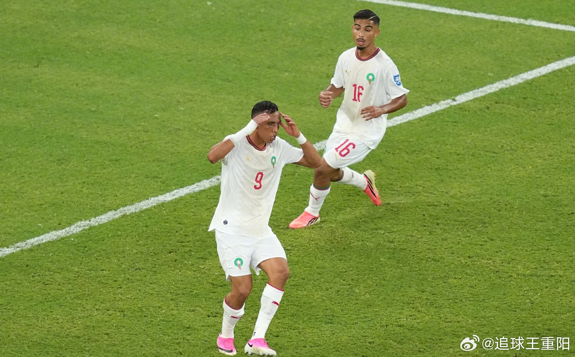 2026年美加墨世界杯1/16决赛，荷兰队与摩洛哥队鏖战120分钟战成1-1平。