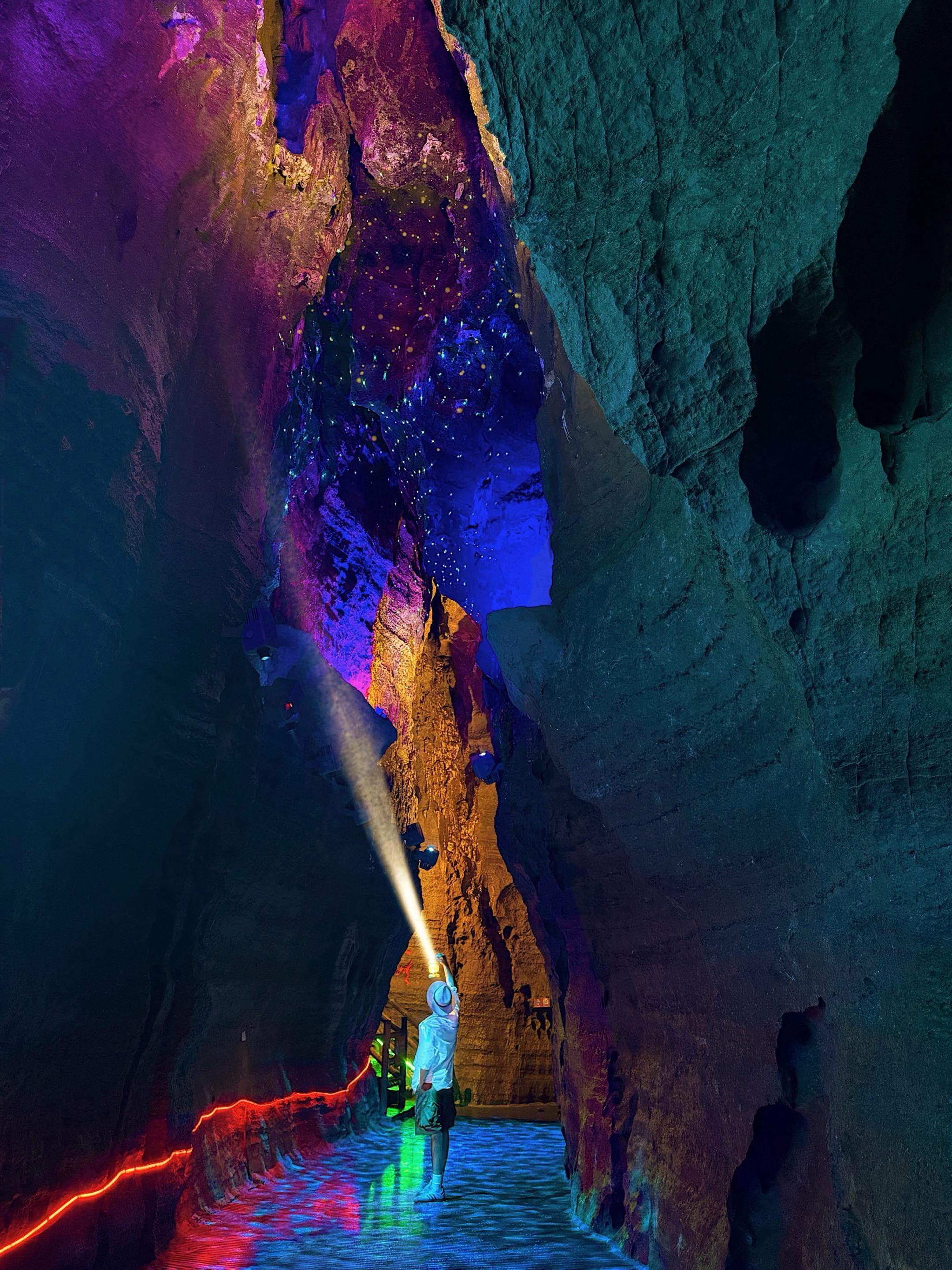 误入地心萤火之森✨我在临沂度过18度盛夏 我竟在临沂 走进了梦境里才会...