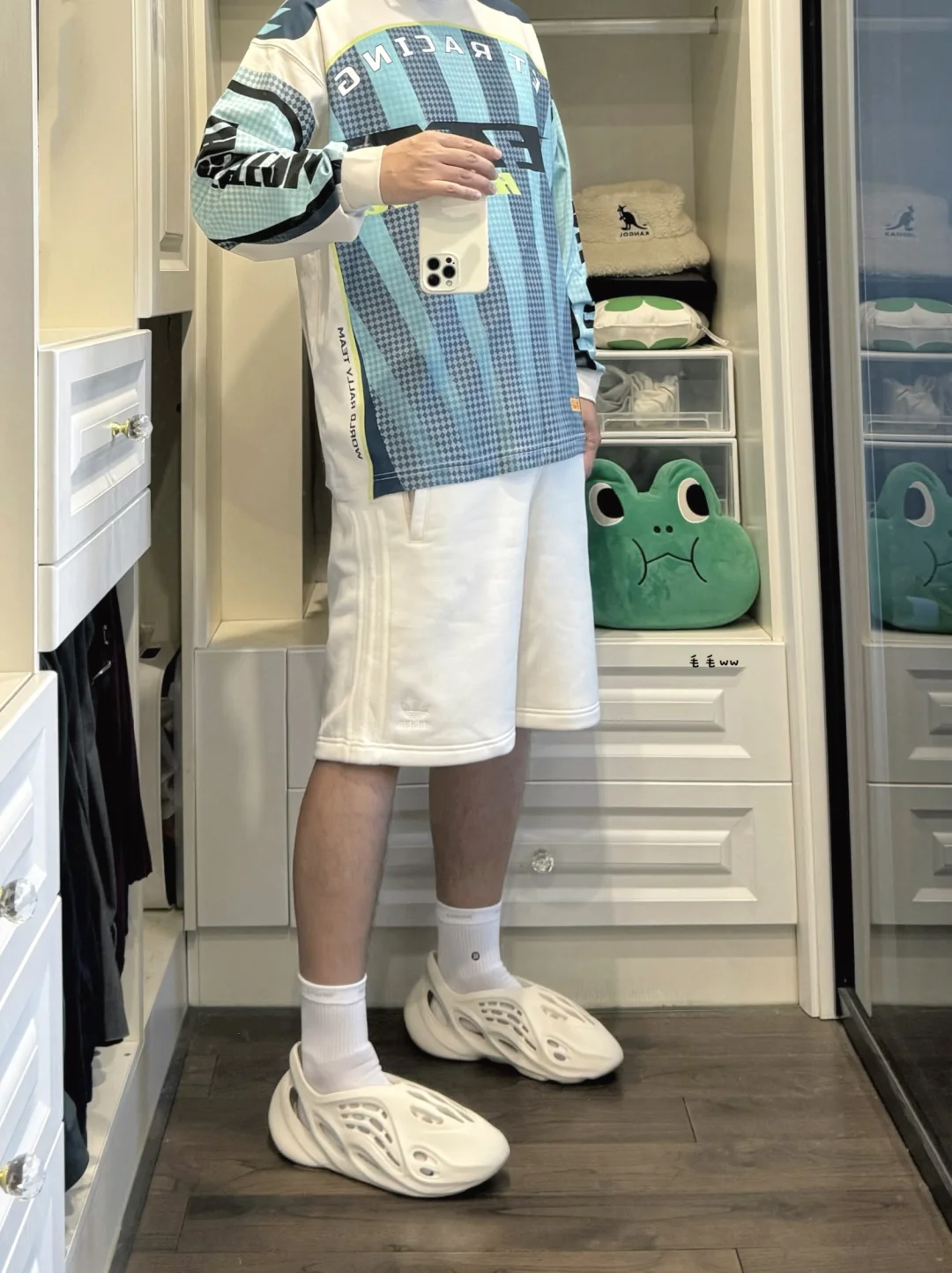 REDVibe｜洞洞鞋穿搭