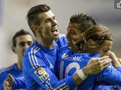 【西甲-C罗梅开二度贝尔2助攻 皇马3-2仍距巴萨6分】北京时间11月3日03: