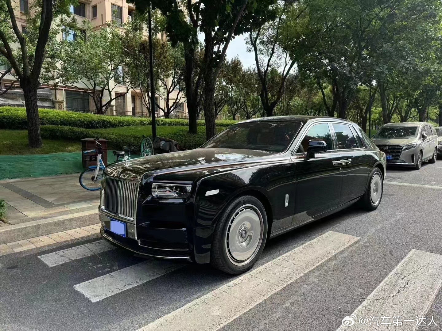 最新款 劳斯莱斯幻影 标轴8.5代，真好看。 ​​​