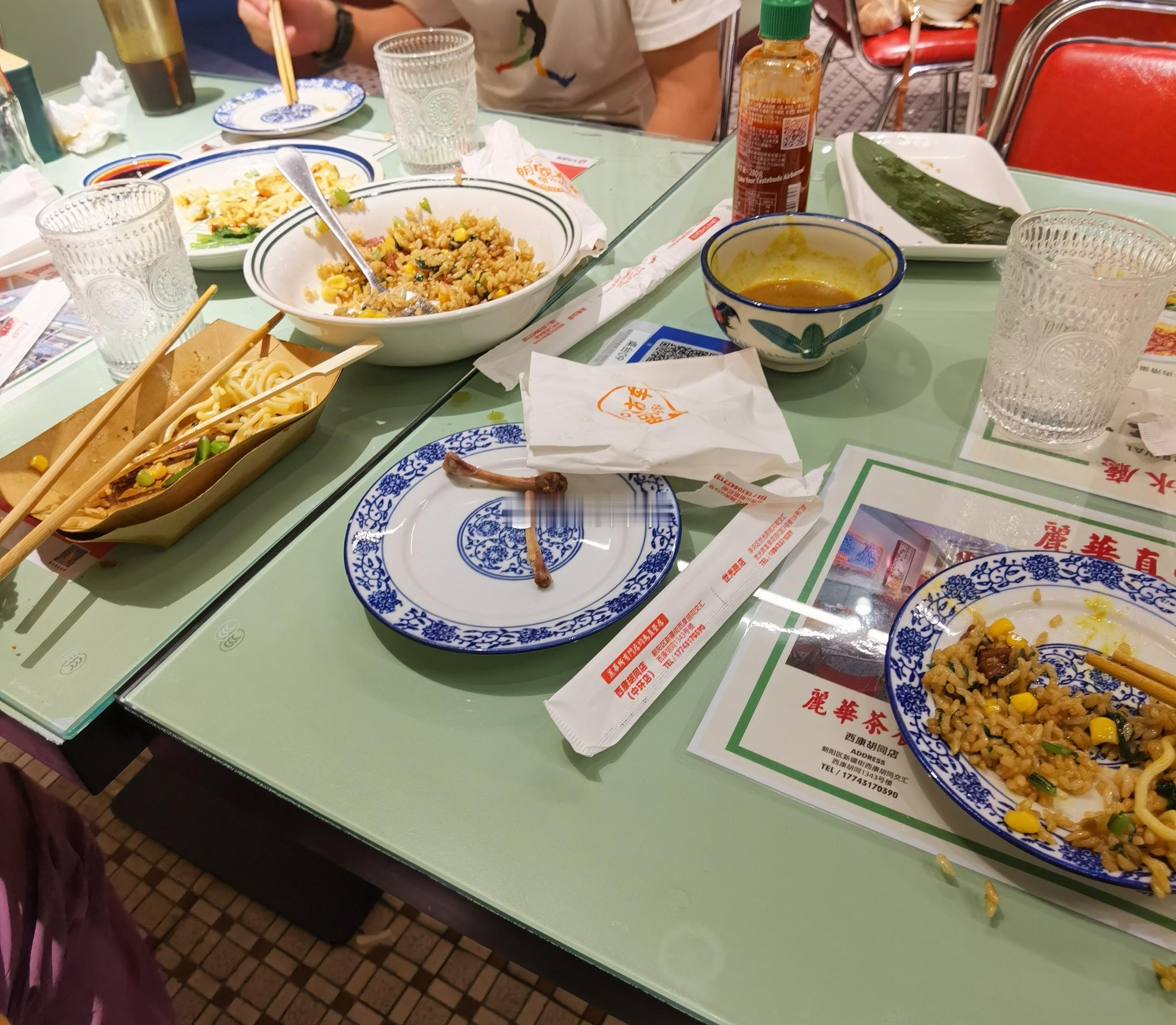 在东北的第一餐居然吃的是个粤菜，笑死了！南方人来北方吃南方菜[笑cry][笑cr