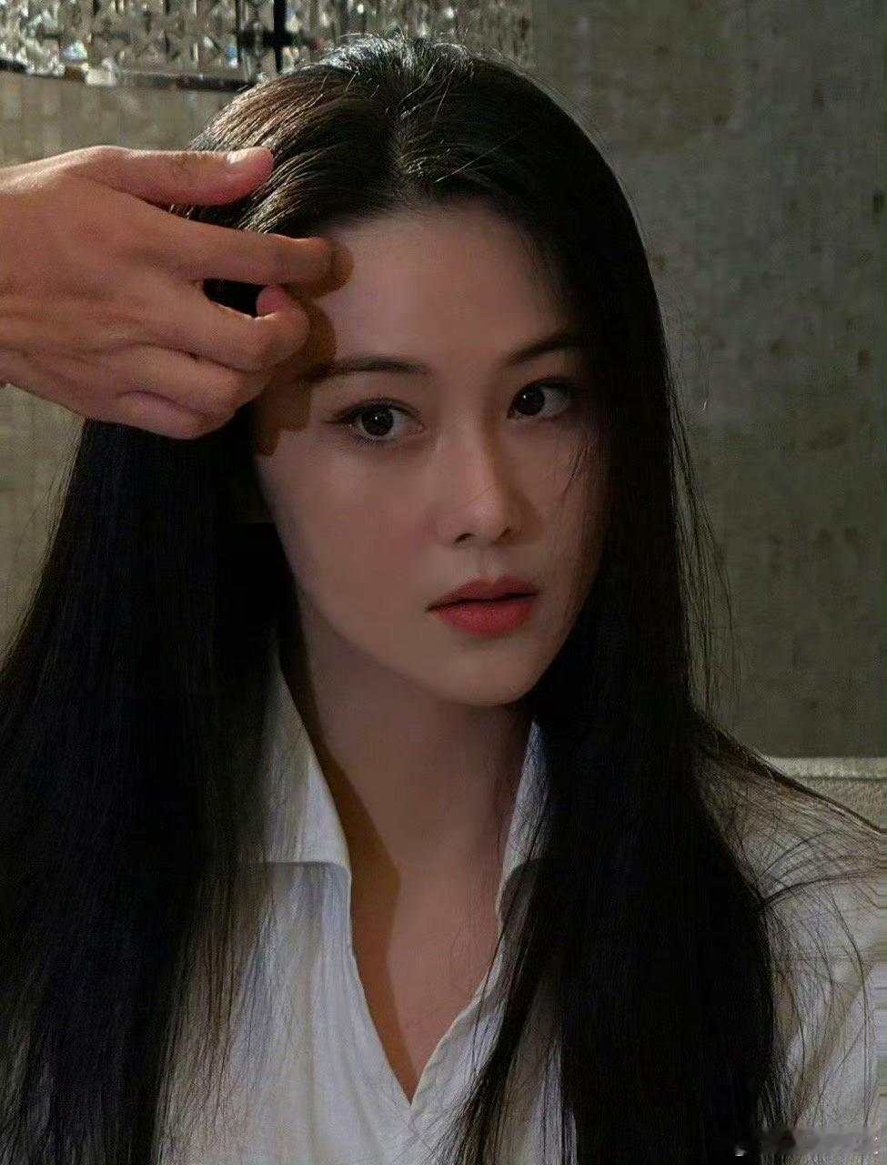 张馨予 姐不是一直在内娱吗美的太权威了姐姐 ​​​