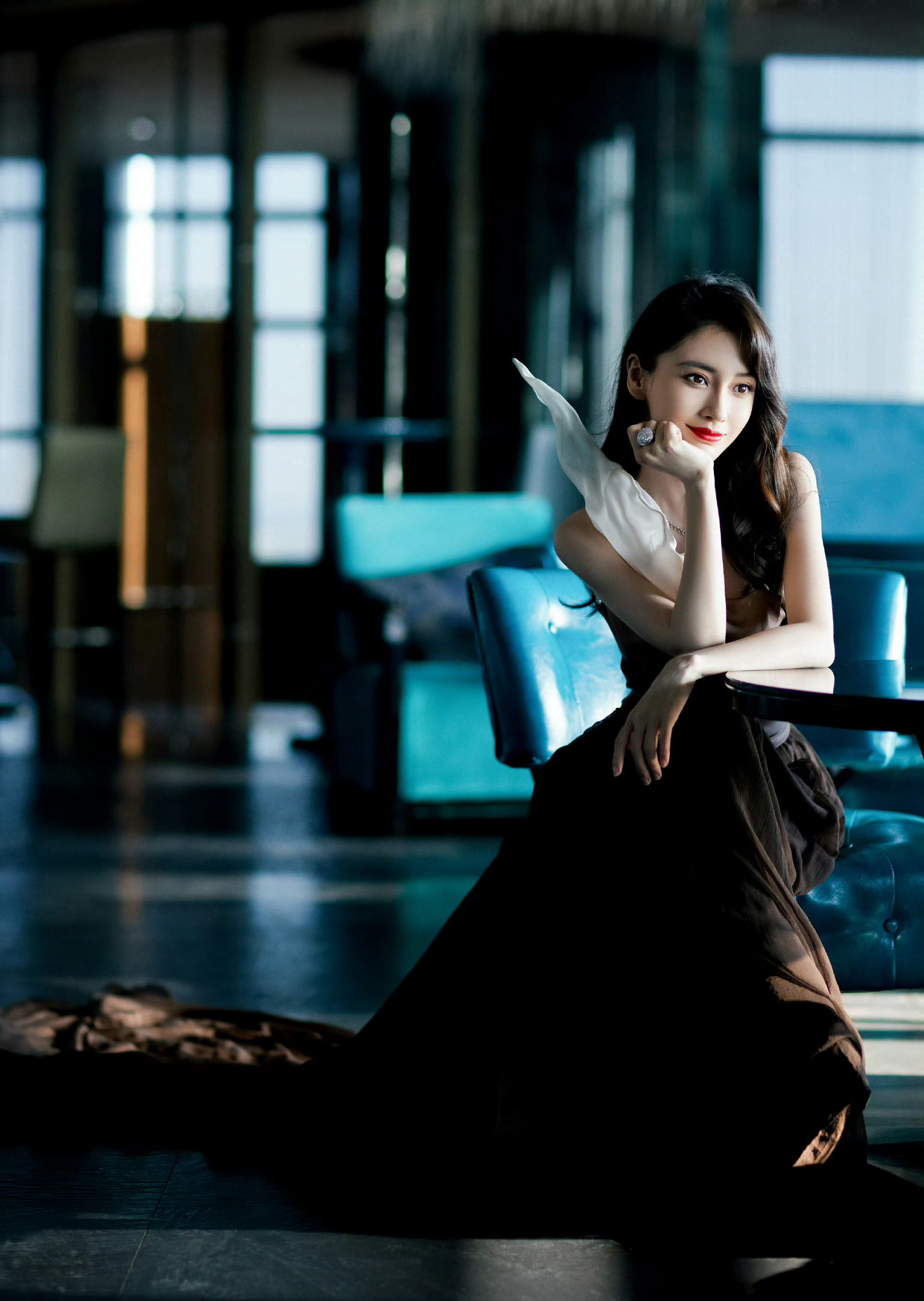 angelababy[超话]yy angelababy “追寻自由与浪漫,遥赴一