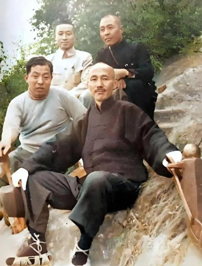 1936年，蒋孝先被打死在华清池二道门的小花园里后，担任捉蒋行动总指挥的刘多荃对