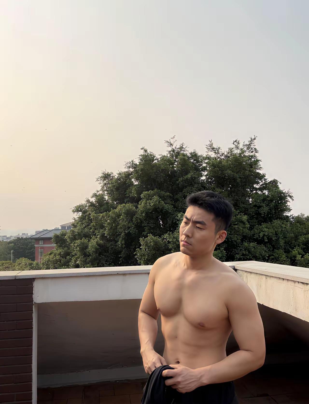 华境S全球首秀标配华为乾崑