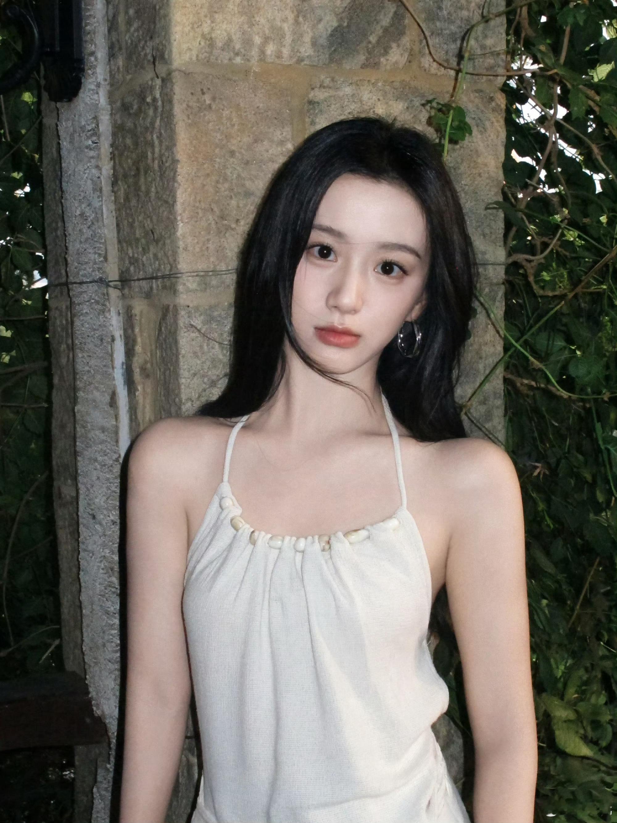 炽夏今日开播炽夏开播原著坠落改编的炽夏今日上线，还原度看着就很让人安心 