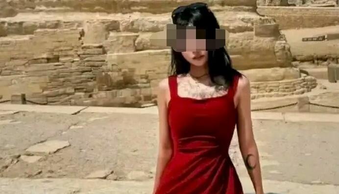 好消息:美女找到了;坏消息：在干电诈
昨天缅北明家宣告落幕，
核心成员均被判处极